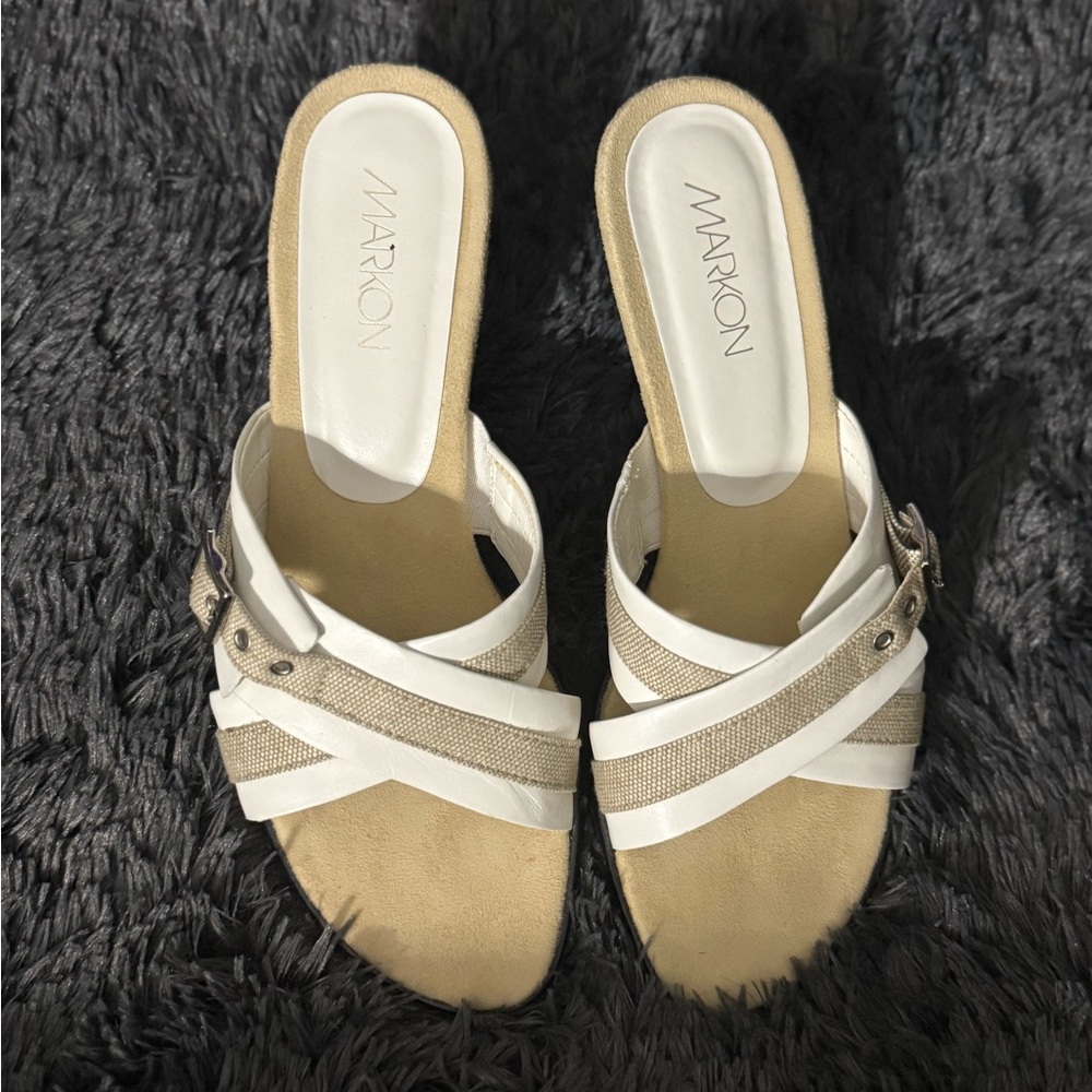 Markon white and Beige Kitten Heels